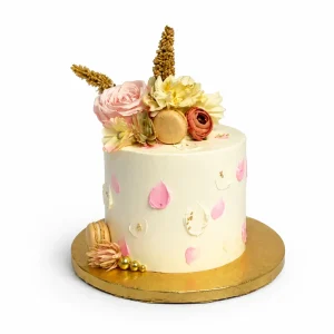 Flower and Macaron Cake